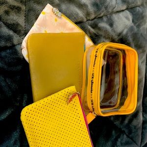 Make-up bags (4 total)